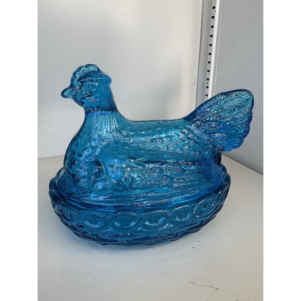 Vintage L E Smith Glass Hen On Nest blue Teal Pressed Glass HON Grandmacore